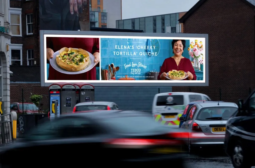 How Billboard Advertising Influences Buying Decisions