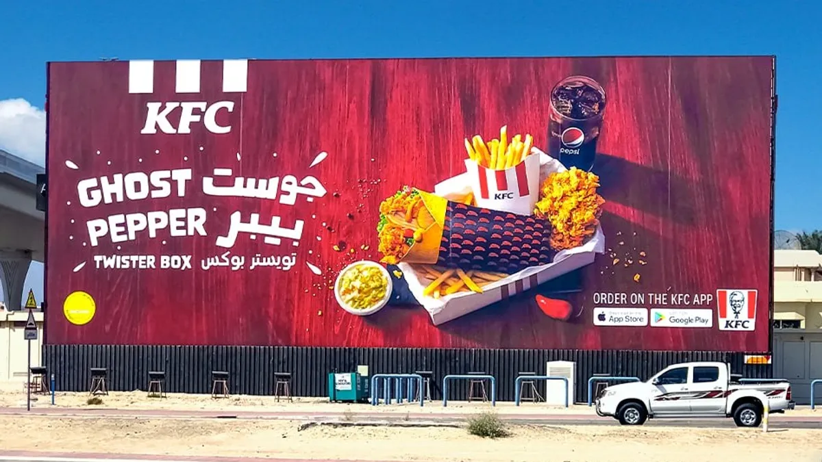 Why Do Restaurants Choose Out of Home Advertising to Drive Footfall and Brand Recognition?