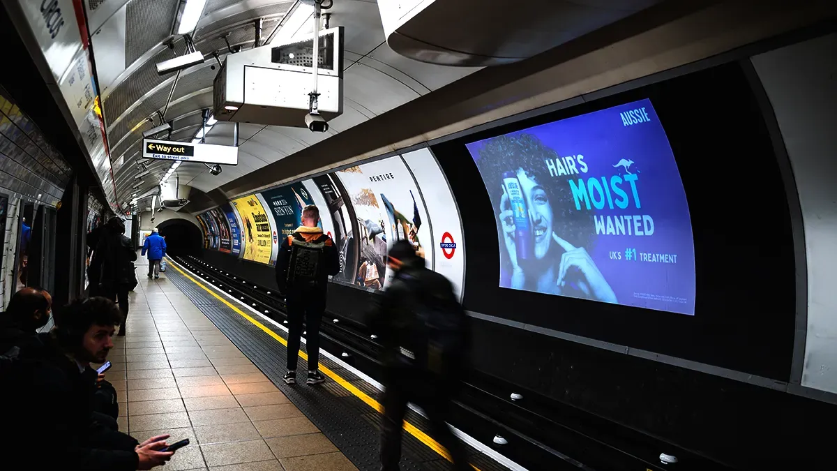 Advertising Differences Across London Underground Zone 1 and 2 Stations