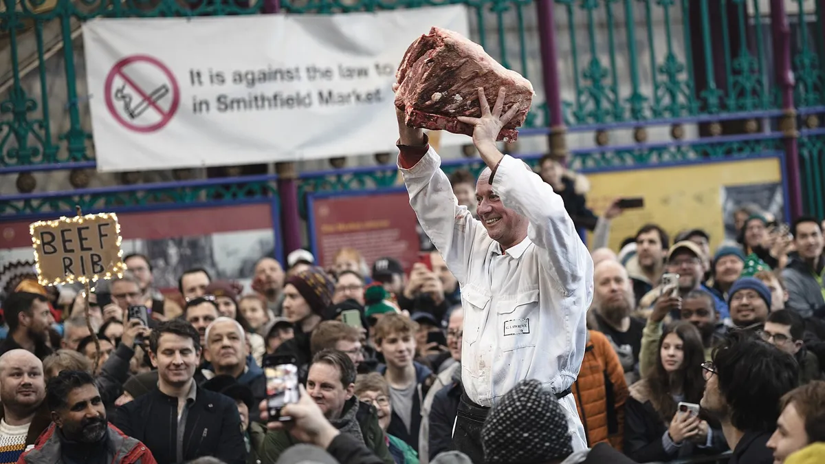 Smithfield Market Christmas Eve Auction and a Proper London Tradition