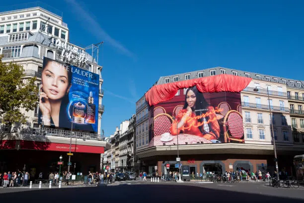 Why Brands Are Investing More in Billboard Advertising 
