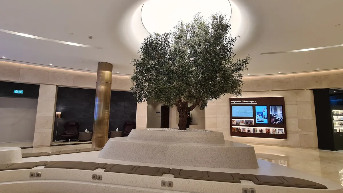 Saudi Arabian Airlines Alfursan Lounge, King Abdulaziz International Airport