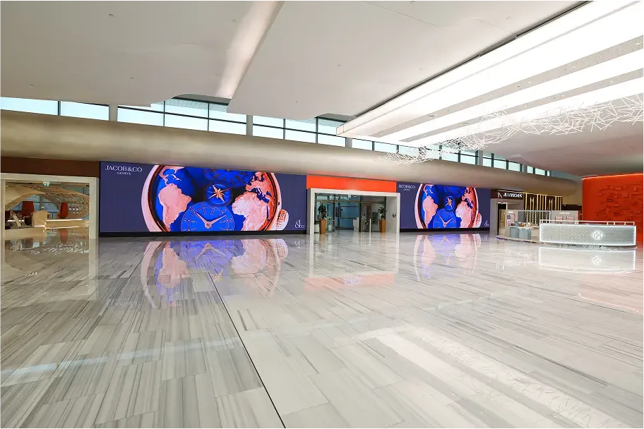 Main Hallway Screens