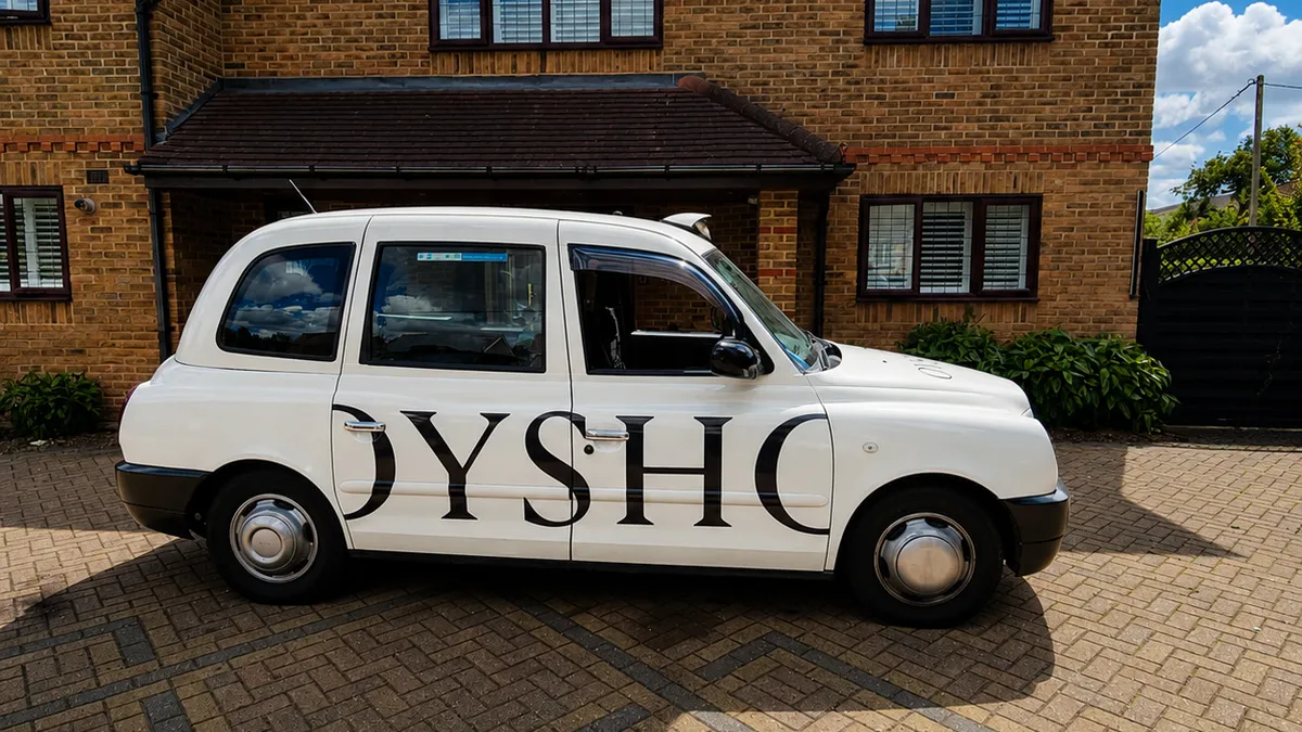 OYSHO Takes Premier Padel Partnership Across London