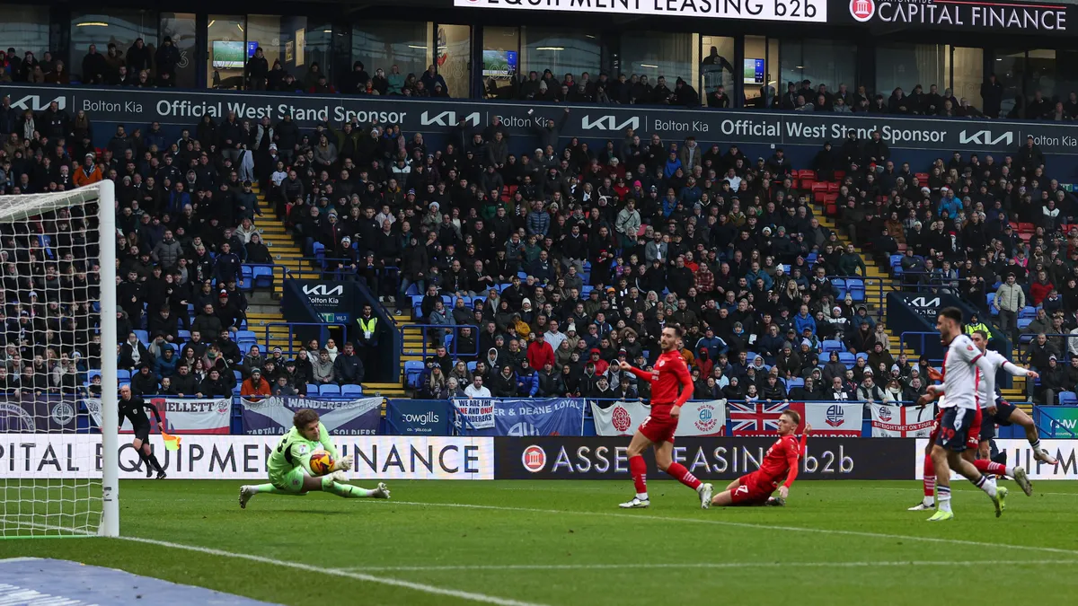 Perimeter LED Boards Advertising in Football - World Sports Advertising