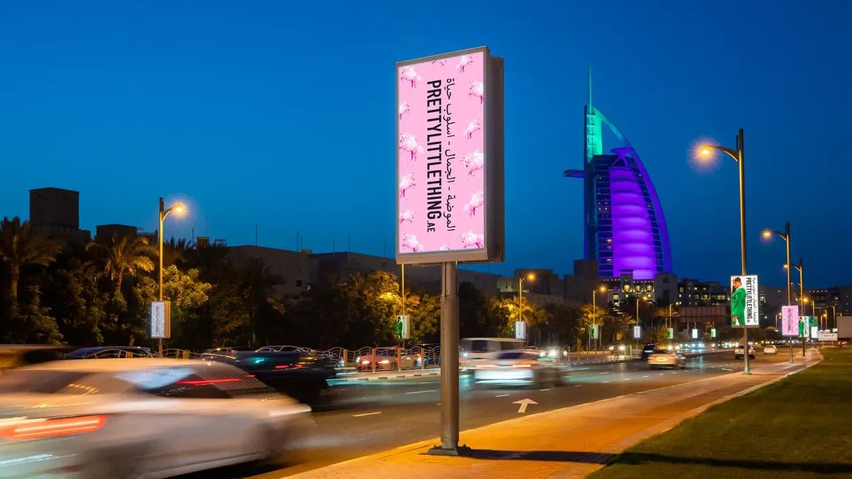 OOH Advertising in Dubai - Lampposts