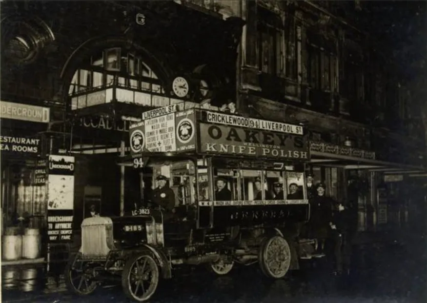 London's first night bus
