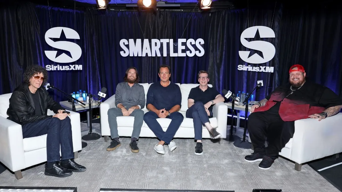 Smartless Podcast - Airtime Arabia - Advertise your brand through Radio and Podcasts