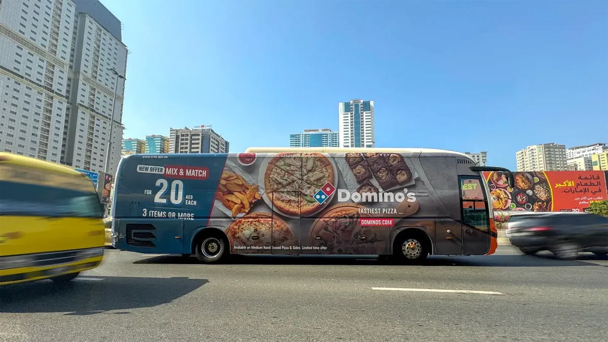 Domino's using bus ads in Dubai