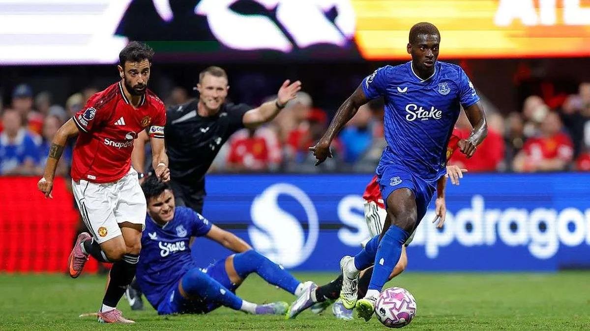 Manchester United's Bruno Fernandez vs Everton at the 2025 Premier League Summer Series