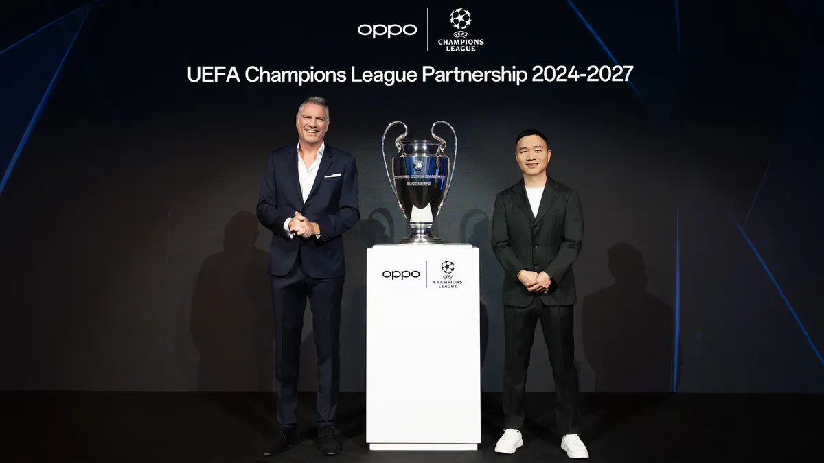 Advertise through League Partnerships in Football  - World Sports Advertising