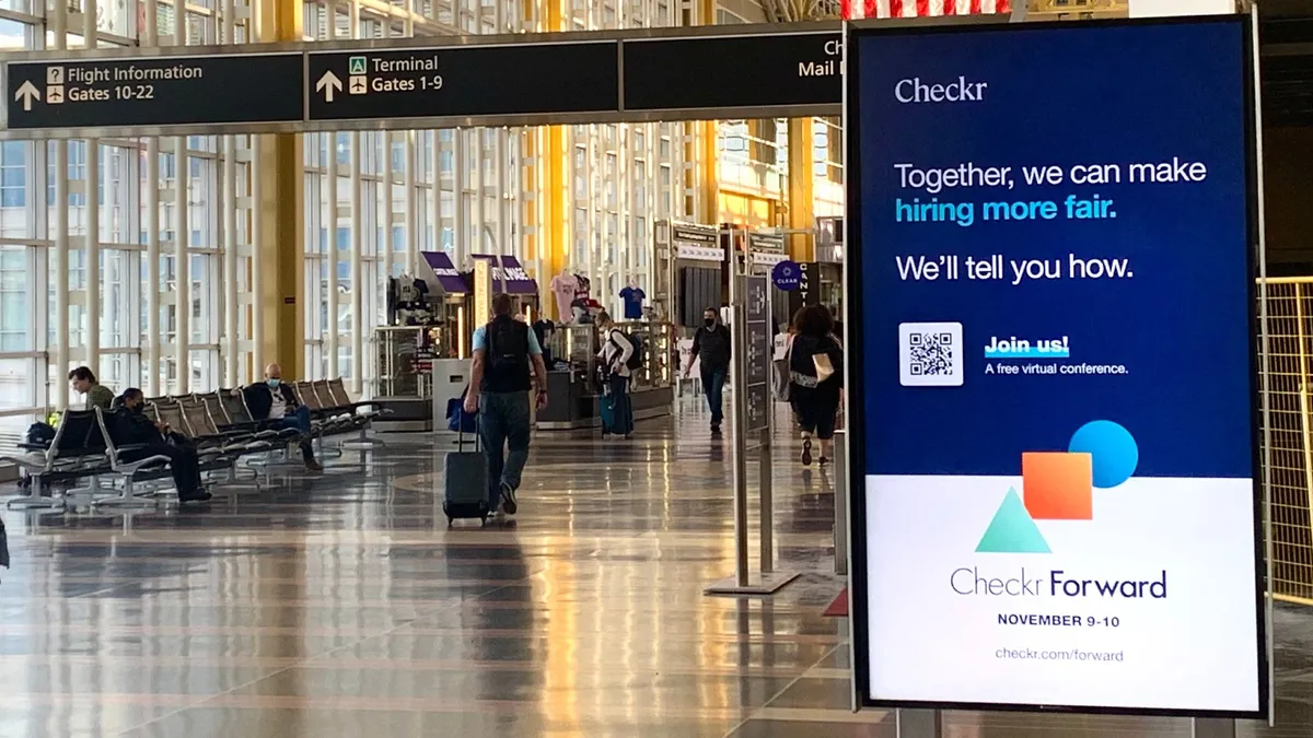 QR Activated Programmatic Advertisement at an Airport - Gulf Airport Advertising