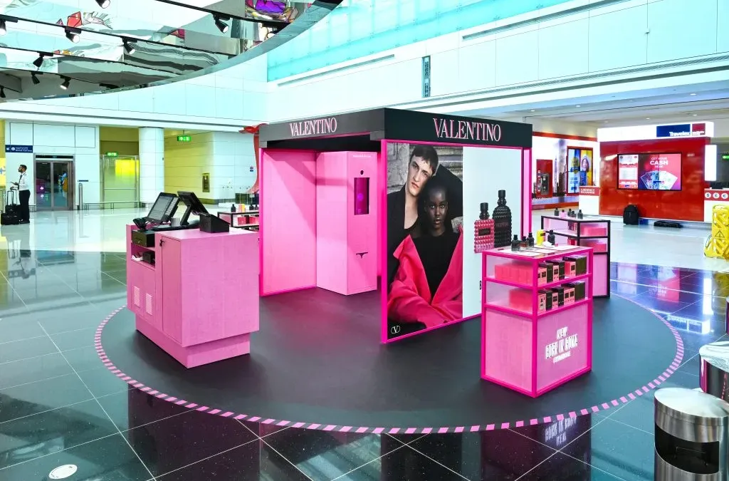 Valentino Pop Up Advertising in Gulf Airports - Gulf Airport Advertising
